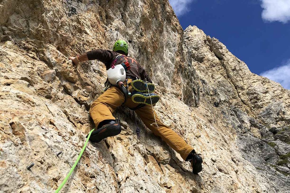 Bella e Monella Climbing Route to the Torre Piccola in