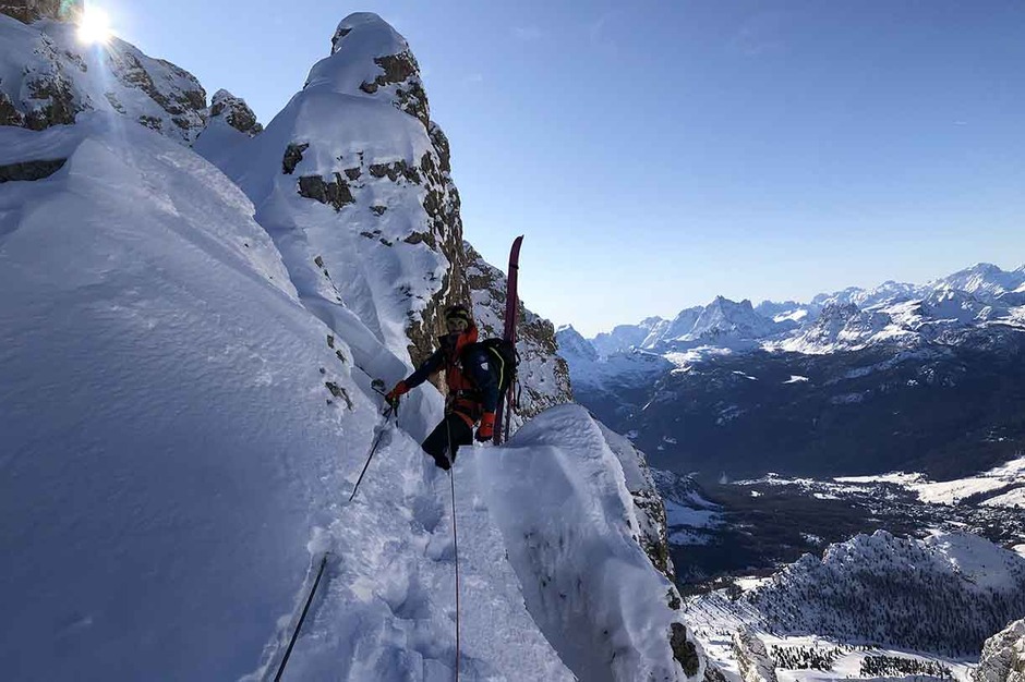 Extreme-Skiing in the Dolomites at Vallençant Couloir - Dolomiti